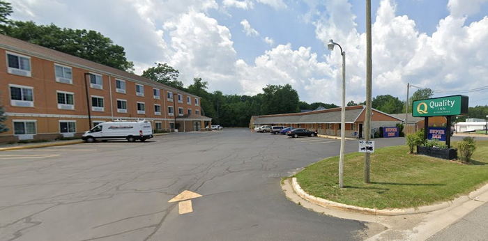 Edgewood Motel (Quality Inn, Comfort Inn, Super Inn) - From Web Listing